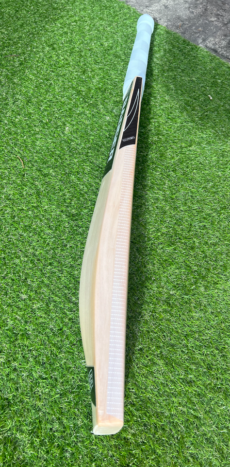 Performance Grade Cricket Bat