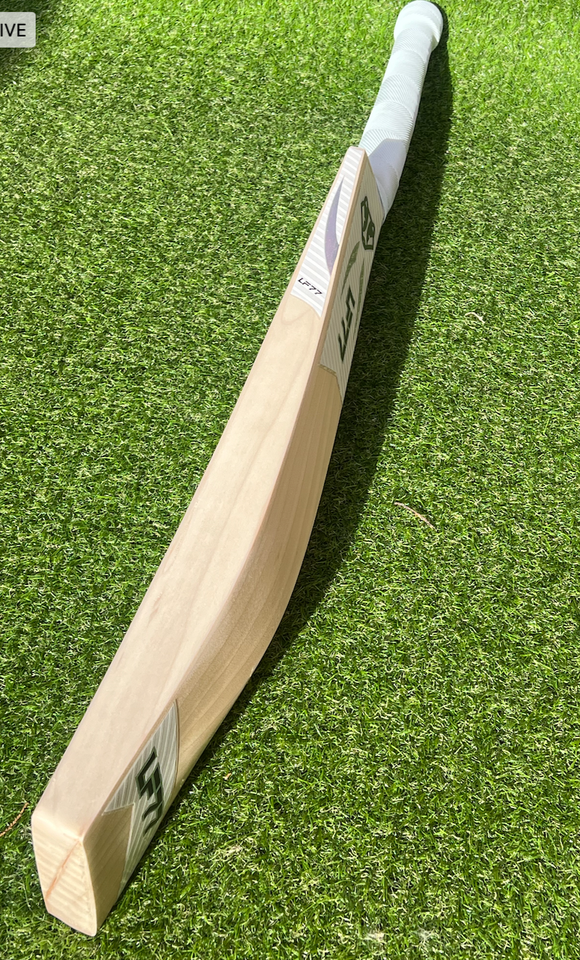 Pro Players Cricket Bat